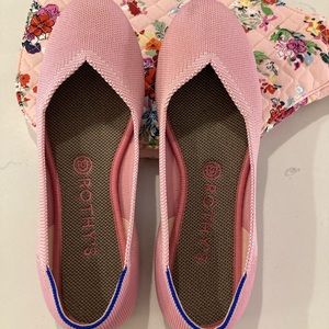 ROTHY’S PINK flats